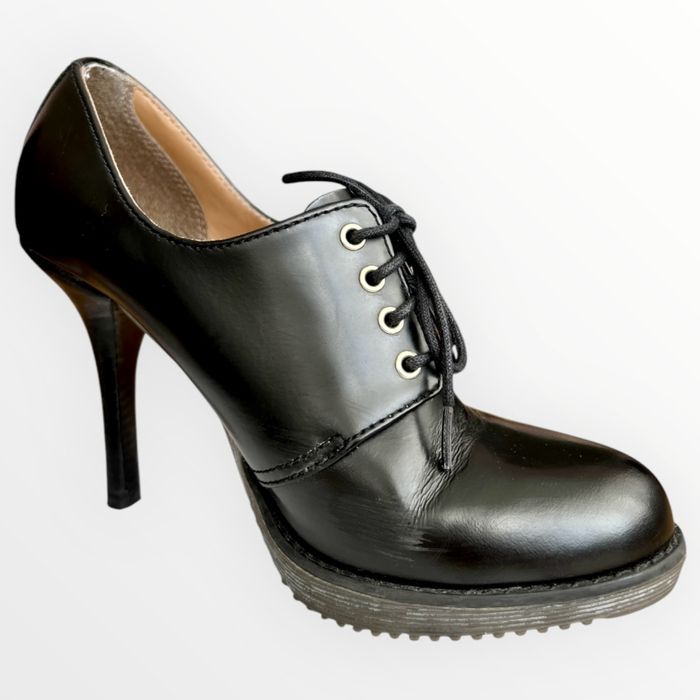 Чорні шкіряні туфлі на каблуках Dr Martens Zita Ofira, розмір 38