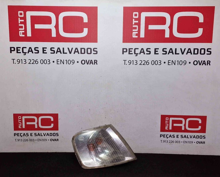 Pisca Frente Direito AUDI A3 (8L1) ano 2000