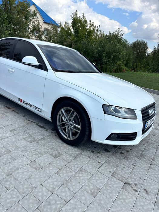 Продам Ауді а4b8