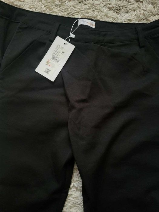 Штани жіночі класичні, нові, чорного кольору