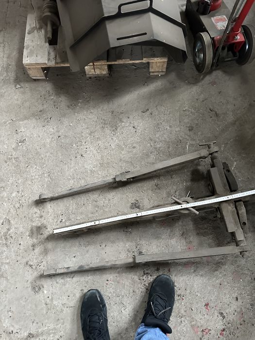 Zaczep dolny ursus 1614 z cięgłami