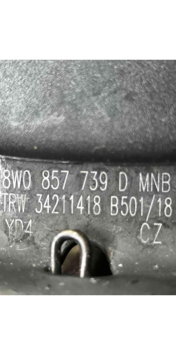 Encaixe de Cinto Central AUDI A4 B9