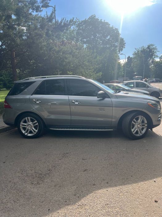 Mercedes-Benz ML350 не битий