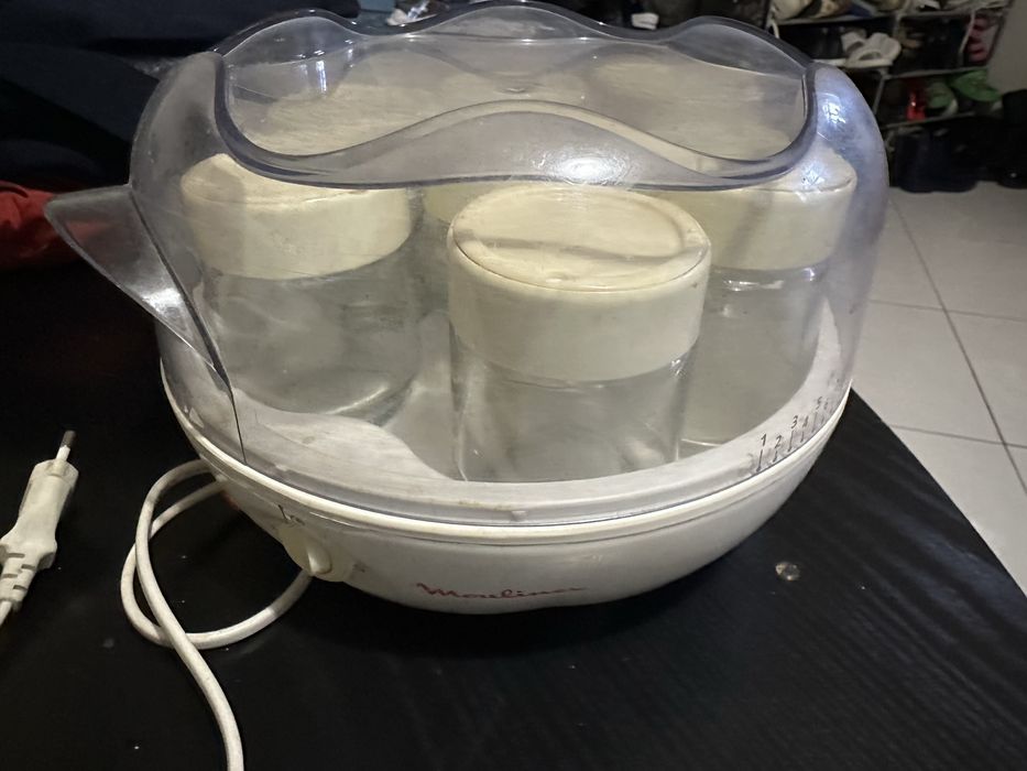 Йогуртниця Moulinex