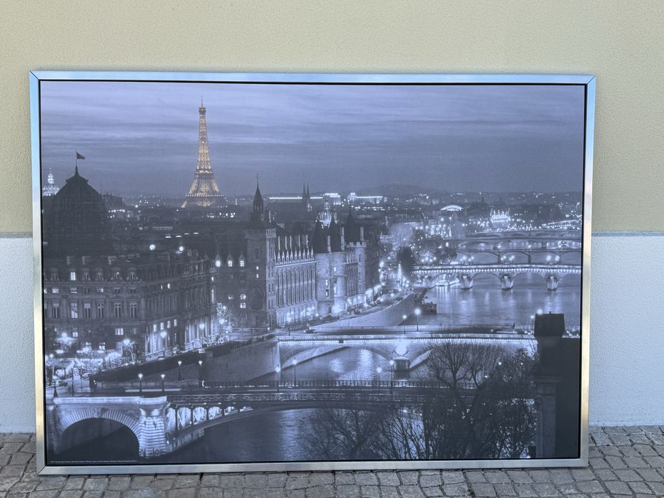 (1,40x1m) Tela com moldura prateada de Fotografia da cidade Paris