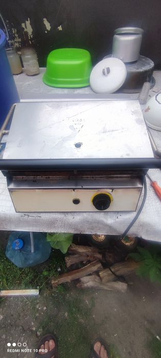 Продам прижимной гриль Remta
