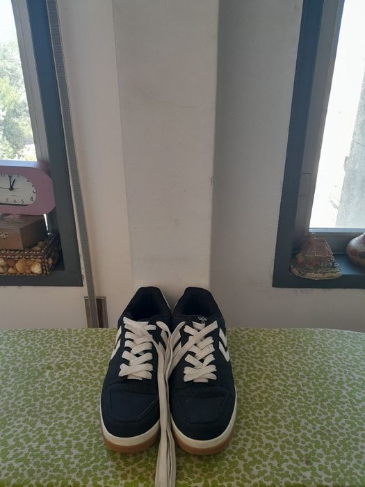 Vendo Sapatilhas de Senhor LEFTIES muito bonitas como novas