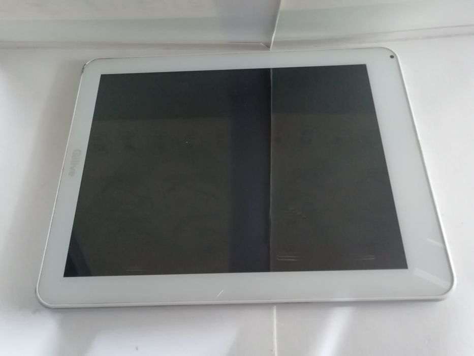 Планшет Qilive AC97BPL  (Yuan 8 дюймов) .