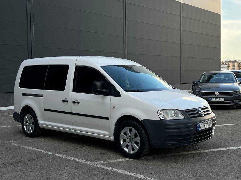 Volkswagen Caddy 2010 LONG 7 місць