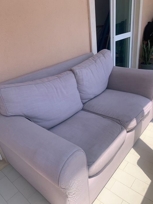 DOIS SOFÁS - diferentes tamanhos