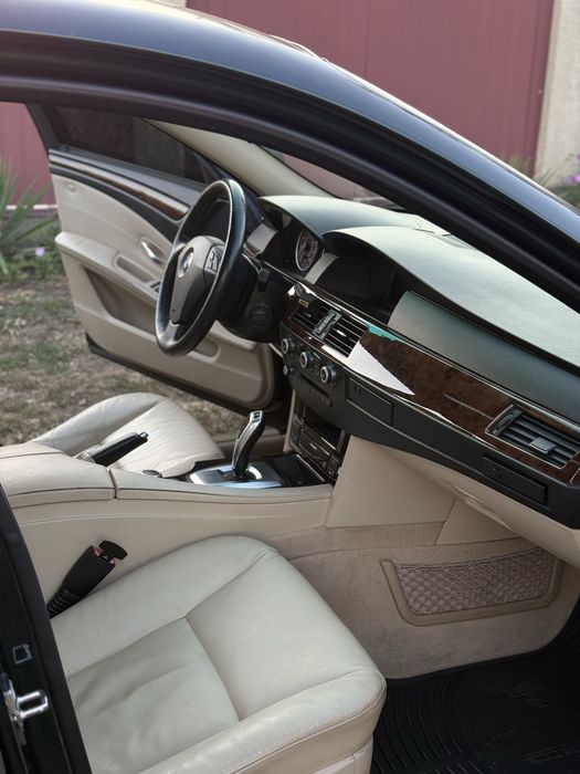 Продам BMW E60 n52b30
