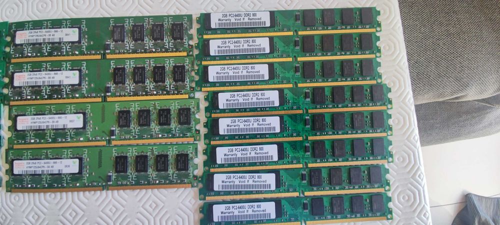 Lote 18 Módulos de Memória RAM 2GB DDR2 800MHz (PC2-6400)