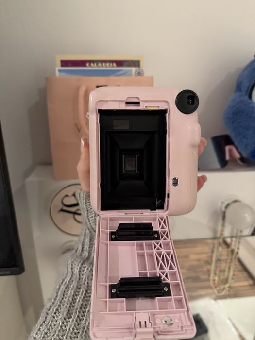 Instax mini 12..