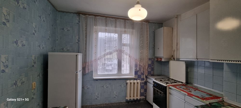 Оренда квартири на Таврійському . Ліфт працює .