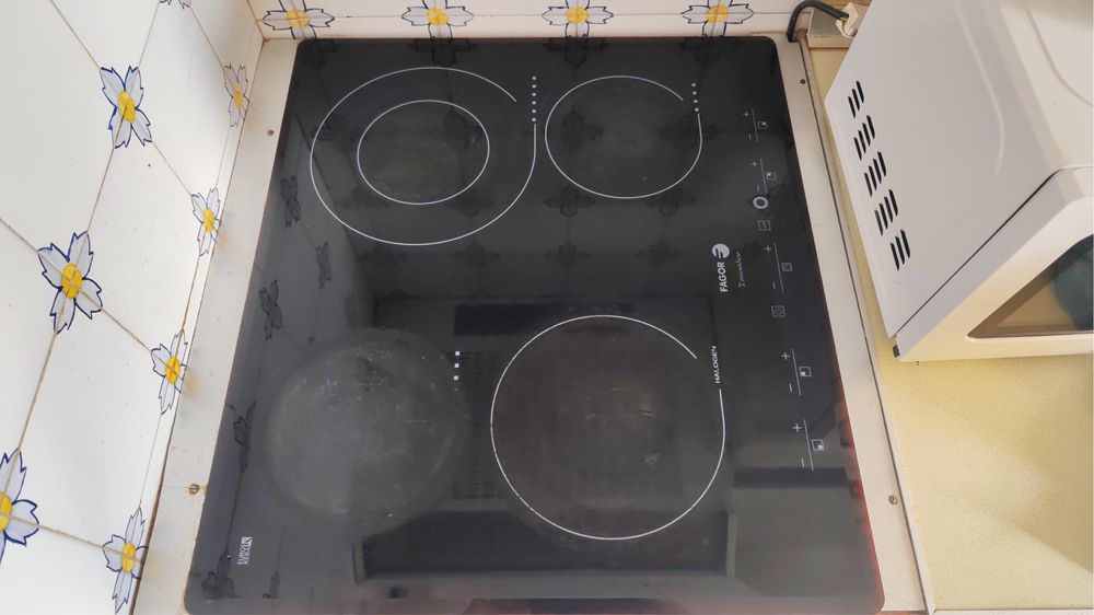 Placa de indução Fagor – 4 Zonas