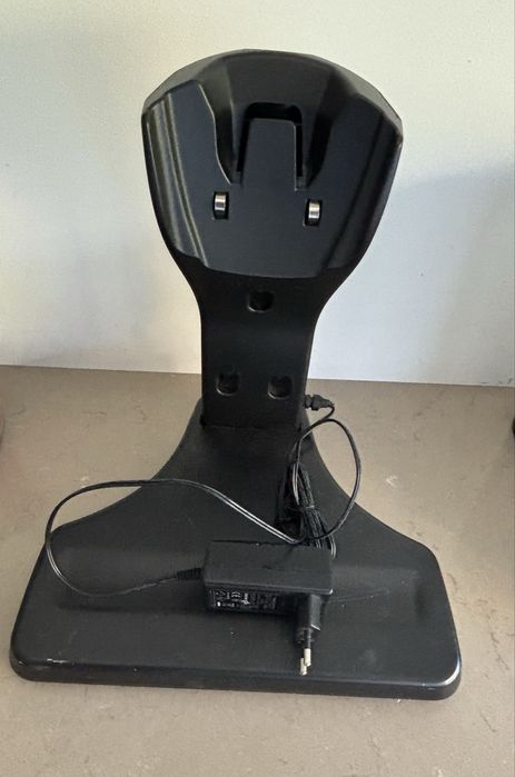 Aspirador Vertical NILFISK Handy 2 em 1 (25.2 V - Autonomia: entre 20 a 25 minutos de utilização