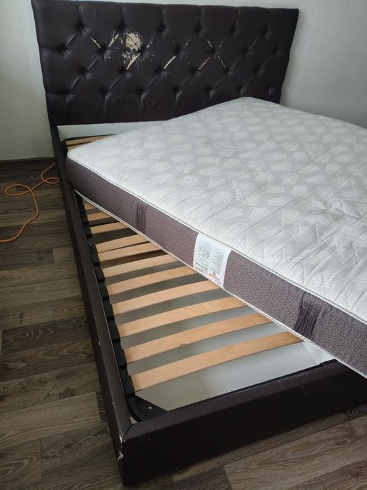 Продам ліжко + матрац