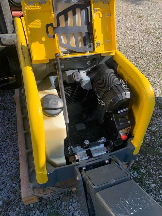 Віброплита дизельна Wacker Neuson DPU90 - 90см ущіл. реверсивна 771 КГ