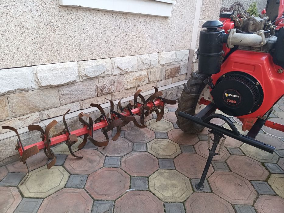 Дизельный мотоблок.