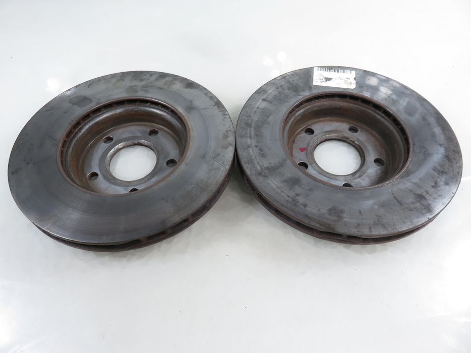 Tarcze Hamulcowe Przód Ford Focus Mk3 III 1.5 Tdci