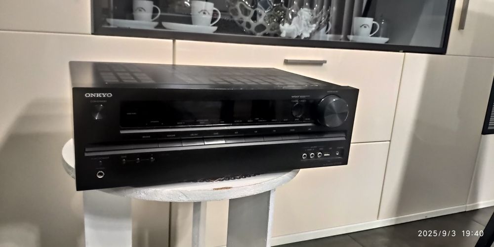 Amplituner onkyo HDMI ARC!
