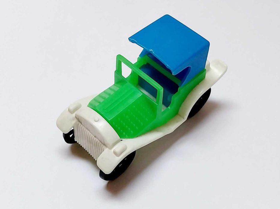 Miniatura carro antigo da Camy Nestlé