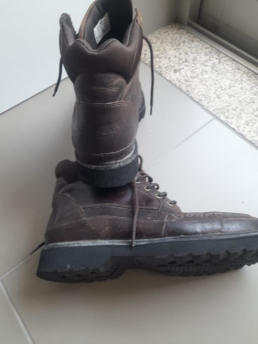 Bota castanha  unisexo