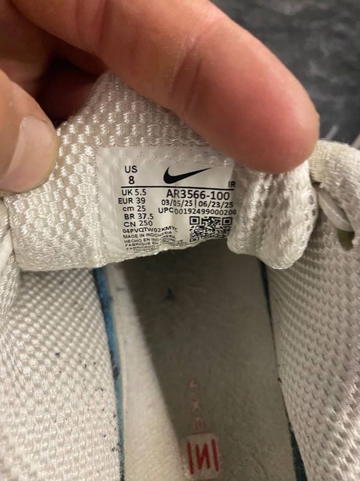 Bytu Nike Shox TL