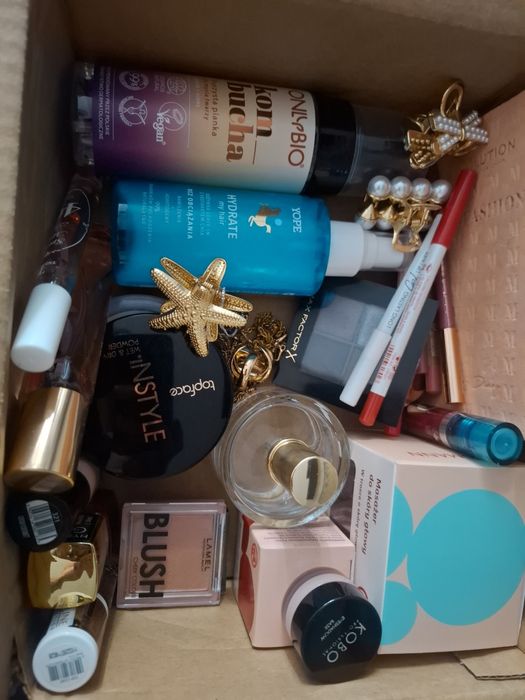 Kosmetyki MaxFactor/ Reserved