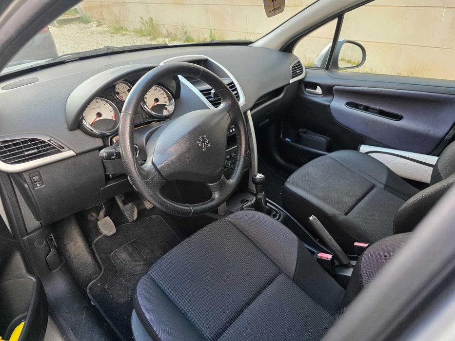 Peugeot 207 1.4 16V Sport