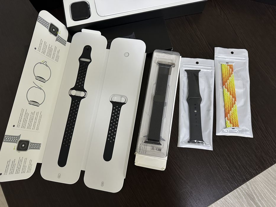 Смарт-годинник Apple Watch Nike Series 5 GPS, 40mm