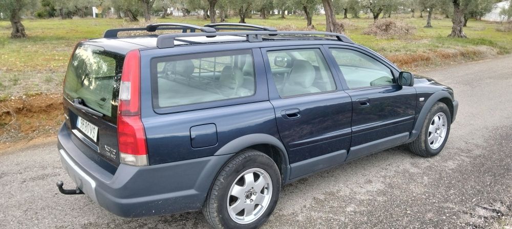 Volvo xc70 cross country D5