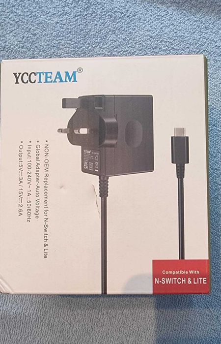 Ładowarka do konsoli Switch 45W 15V/2.6A z kablem 1.5m