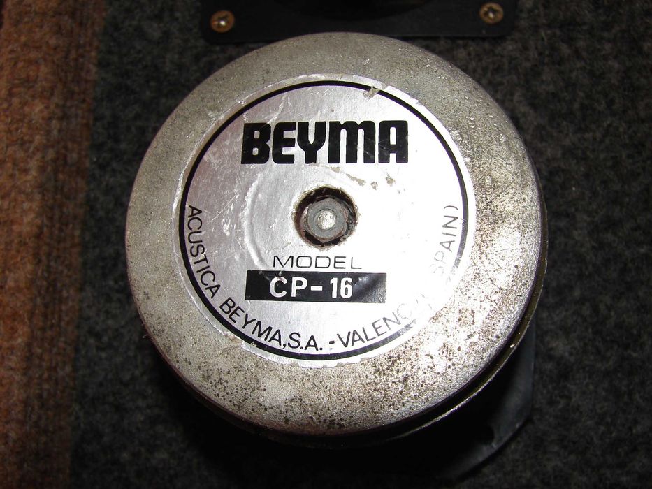 Vendo Colunas de som com altifalantes Beyma