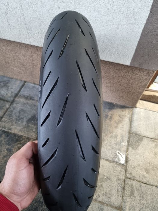 Мотошина Bridgestone Battlax Hypersport S22f  120/70 R17 2023 Рік