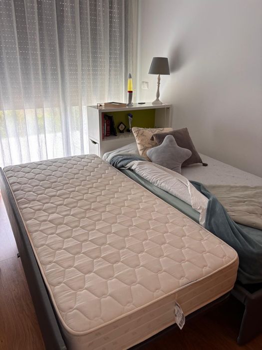 Somier solteiro duplo com oferta de colchões