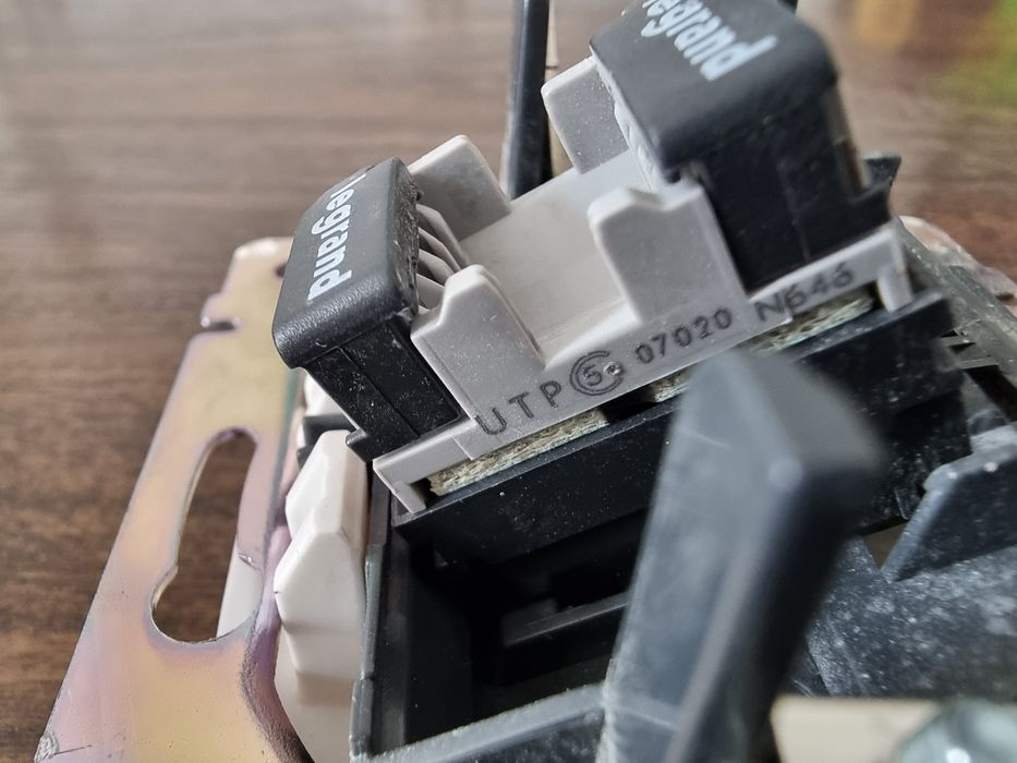 Tomadas de rede Rj45490340088997498886
