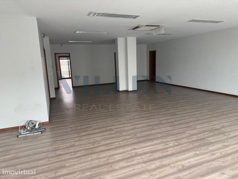 Escritório no Centro de Santo Tirso com 313,4 m² e Potencial para T...