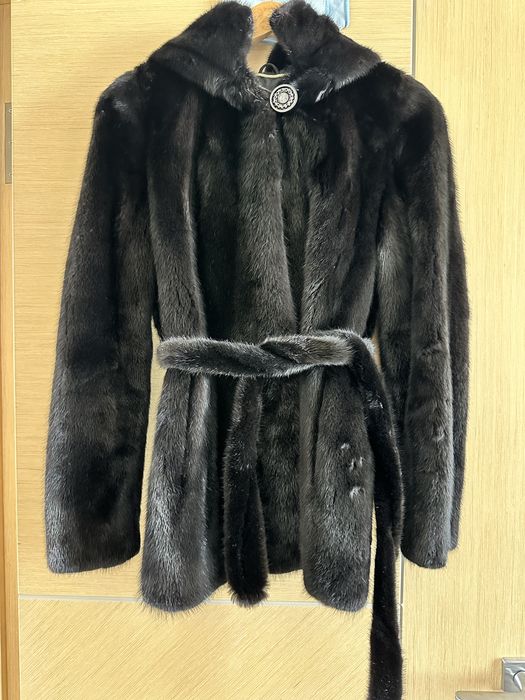 Норкова шуба автоледі