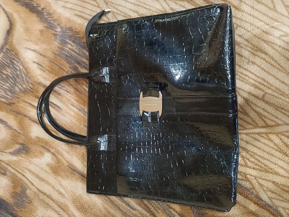 Жіноча сумка, портфель