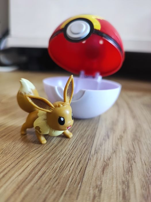 Pokemon Eevee figurka