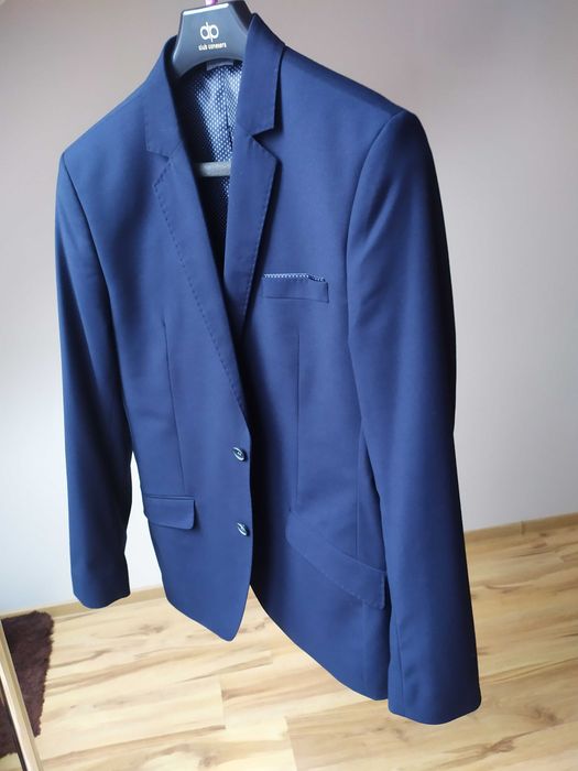 garnitur męski granatowy