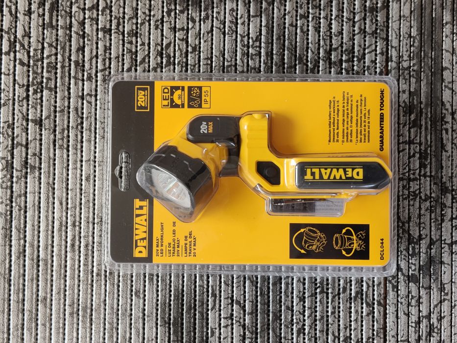 Ліхтар акумуляторний світлодіодний DeWALT DCL044