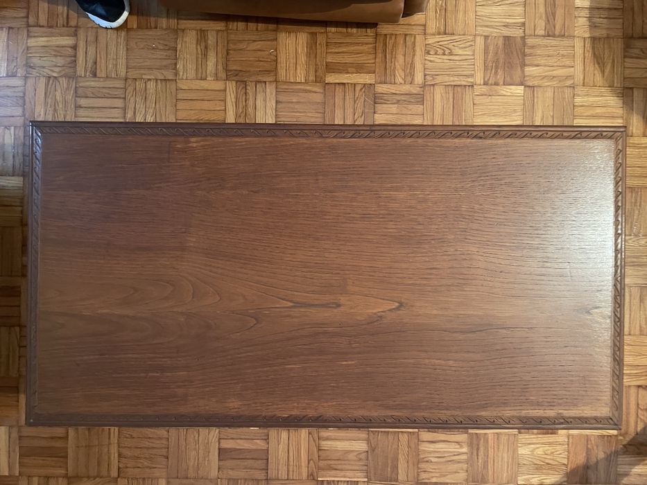 Mesa de centro em madeira