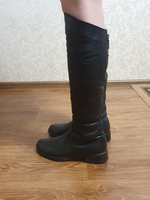 Шкіряні зимові сапожки 39 р