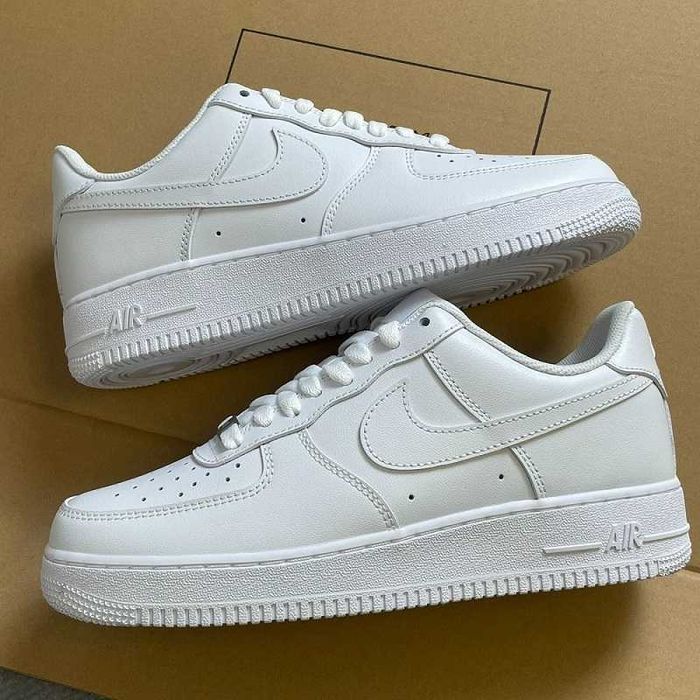 Nike Air Force 1 Low '07 White r.43