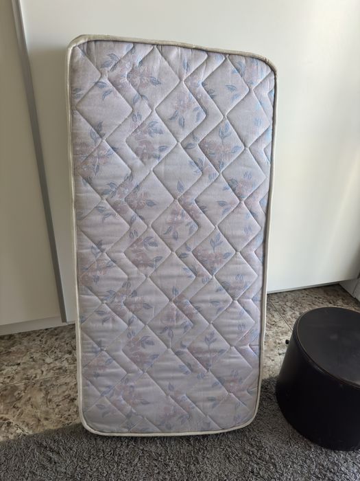 Colchão cama bebé (e de cama viagem)