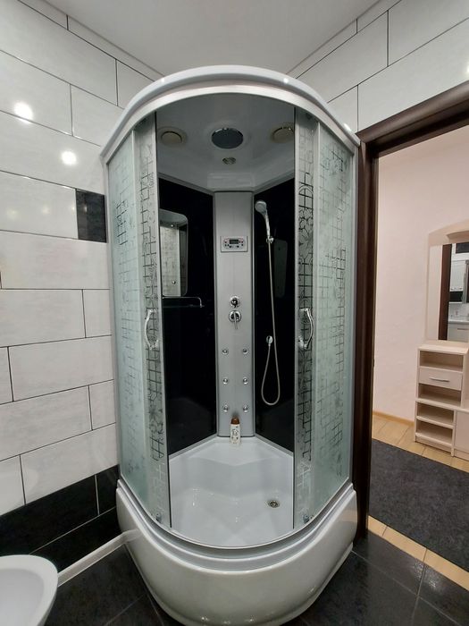 1 кімнатна квартира. Погодинно. Подобово. ТРЦ " ЧАЙКА "