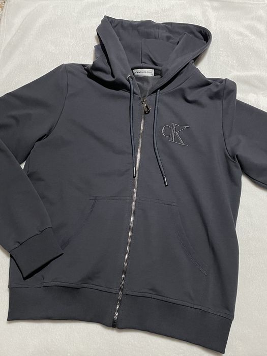 Жіночий костюм графіт