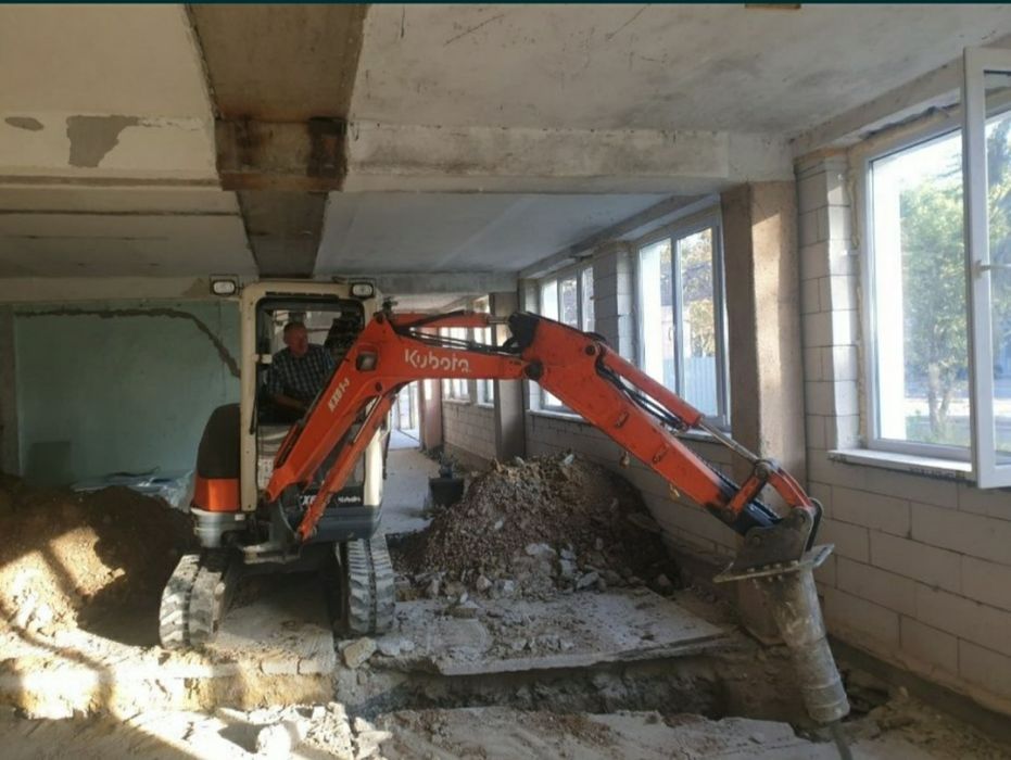 Мініекскаватор, гідромолот, ямобур, бобкат, Bobcat, маніпулято